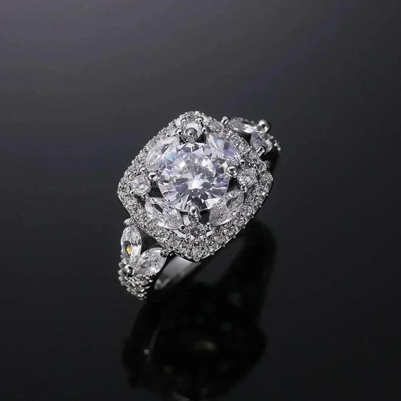 ▶SHINY ROUND CZ SQUARE 925 STERLING SILVER LUXURY WEDDING RINGS FOR WOMEN, L053 - Picture 7 of 7